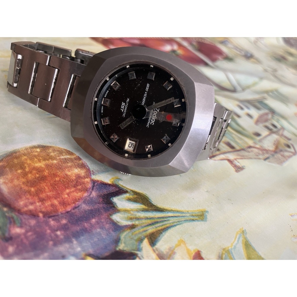 VTG 1970s Zodiac Mystery Dial Astrographic SST Stainless Steel Black Dial Watch